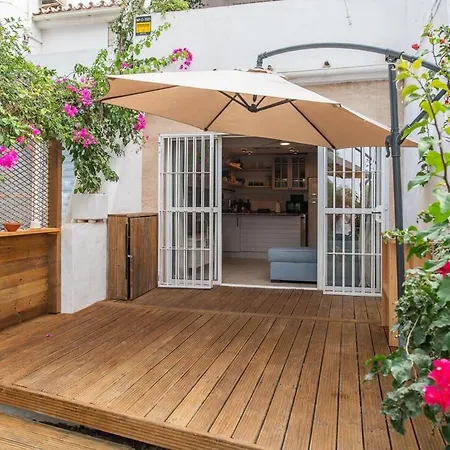 アパート Beautifully Decorated Near The